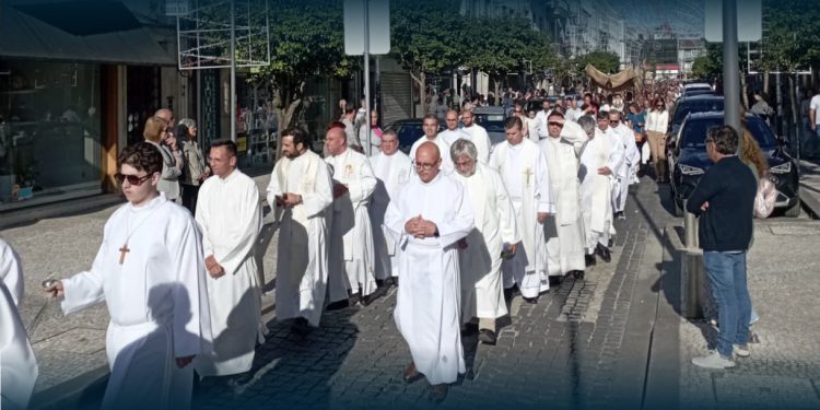 Vila Nova de Famalicão une-se em fé