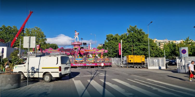 Divertimentos no Meio de Avenida