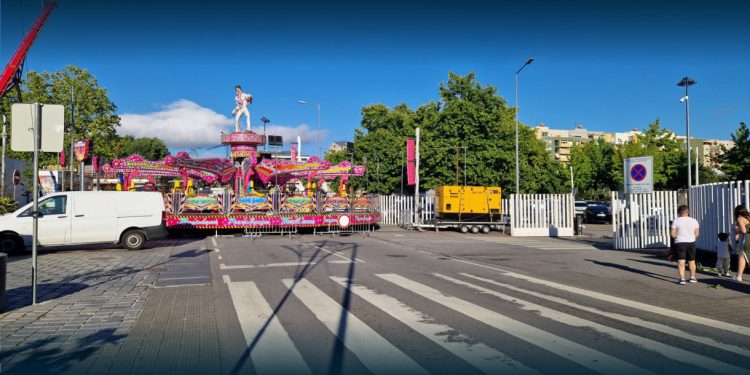 Divertimentos no Meio de Avenida