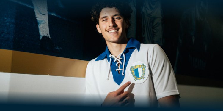 Finn van Breemen é reforço do FC Famalicão