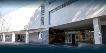Sessão sobre programas de apoio ao emprego