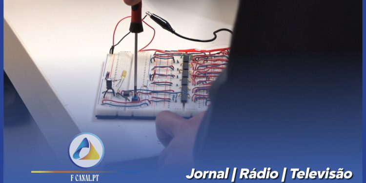 Novos Centros Tecnológicos na Escola D. Sancho I