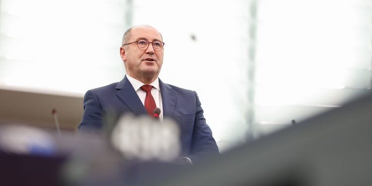 PE Aprova 261,5 Milhões de Euros Para Portugal