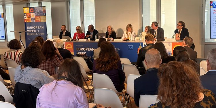 Executivo famalicense apresenta várias atividades