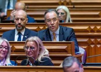 CHEGA questiona Governo